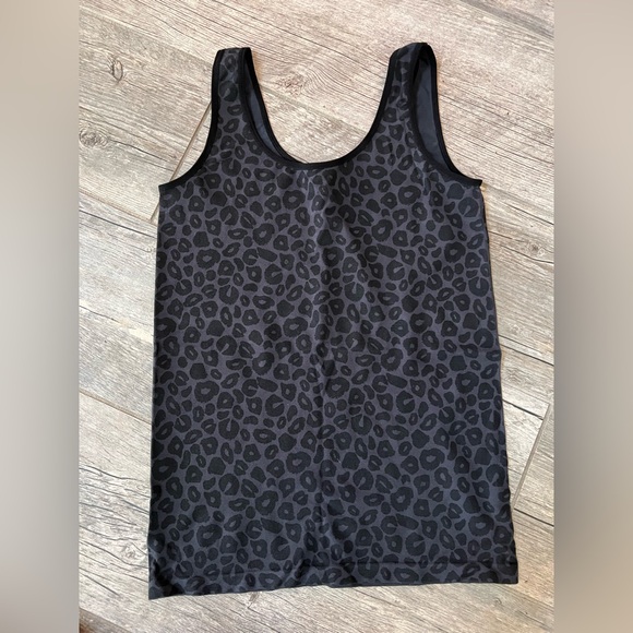 New Grace & Lace Perfect Fit Tank Shorter Length - Picture 3 of 4